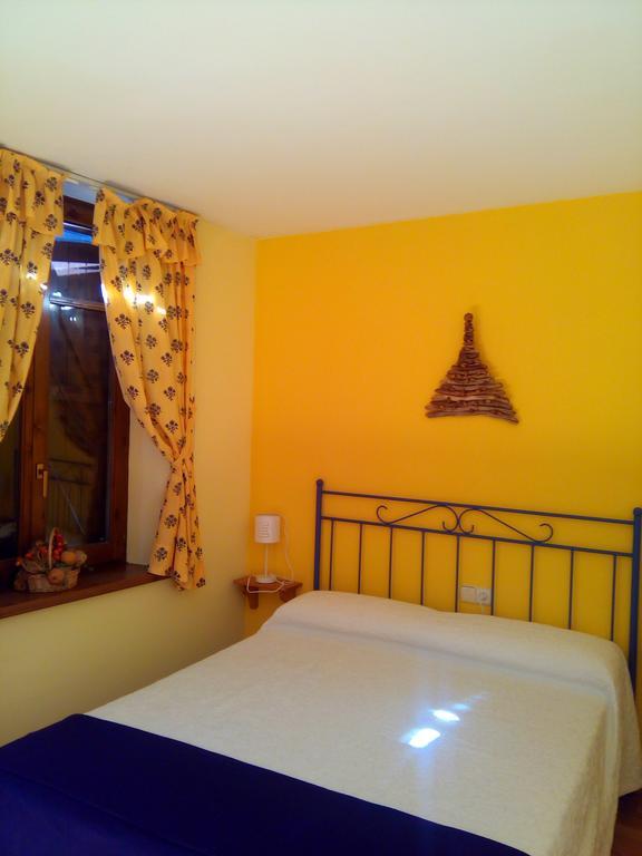 Casa Es Neres Otel Les Dış mekan fotoğraf